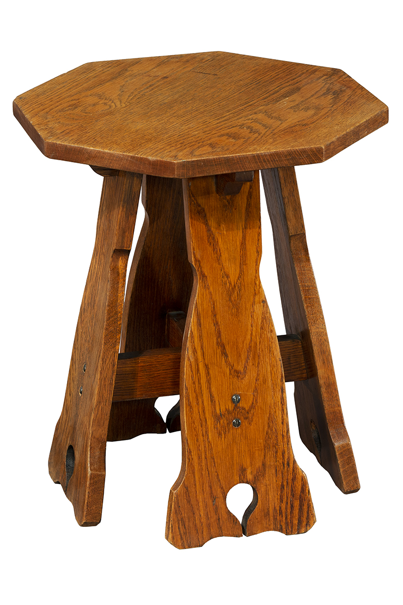 Tabouret, 1905-1915 Small wooden table or stool with four wide, uniquely shaped legs and octagonal top